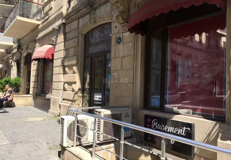 220 m² Obyekt / Ofis Kirayə (aylıq), Səbail, Bakı