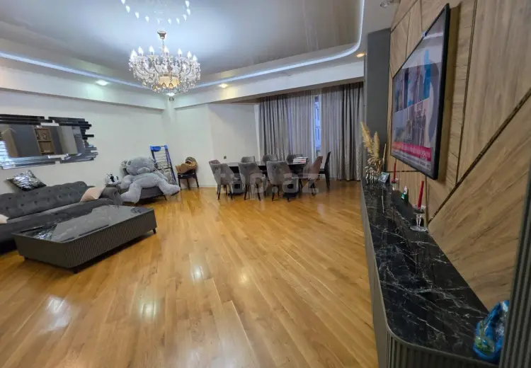 3 otaqlı mənzil , Bakı
