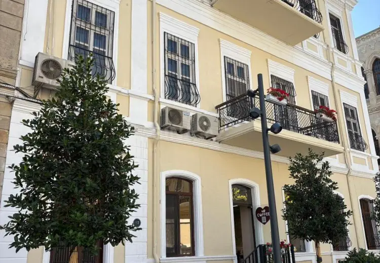 250 m² Obyekt / Ofis Kirayə (aylıq), Səbail, Bakı