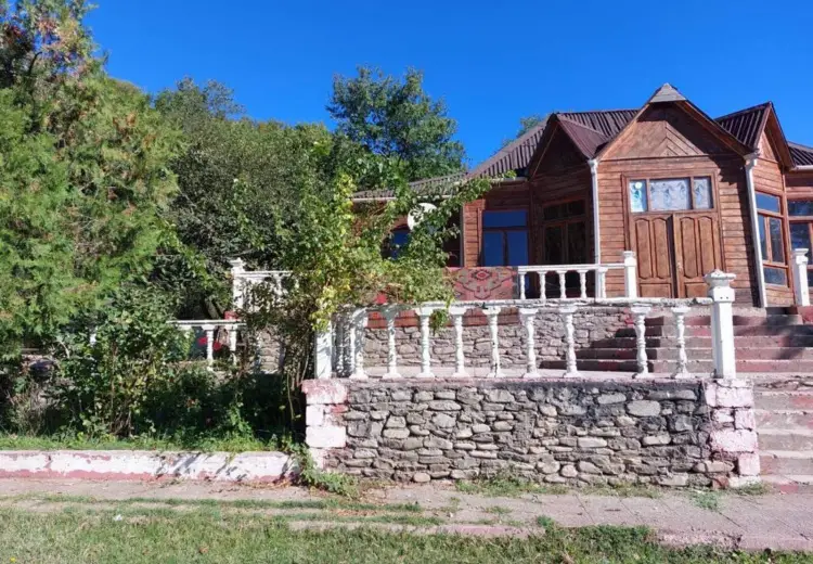 1633 m² Obyekt / Ofis Satılır, Quba