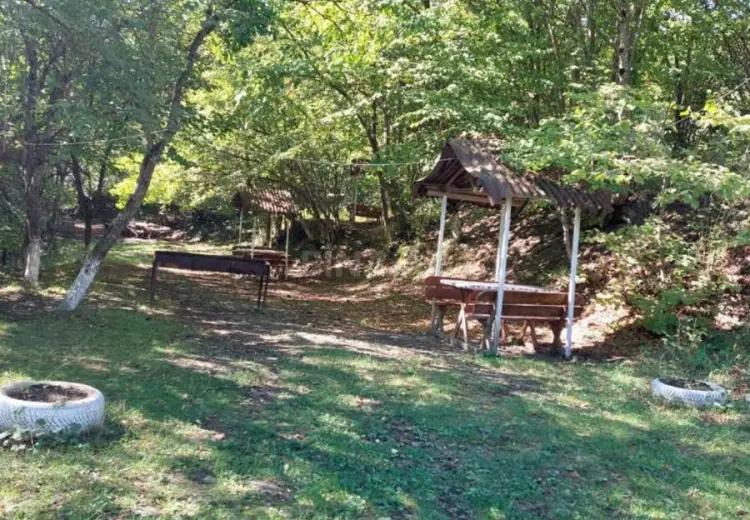 1633 m² Obyekt / Ofis Satılır, Quba