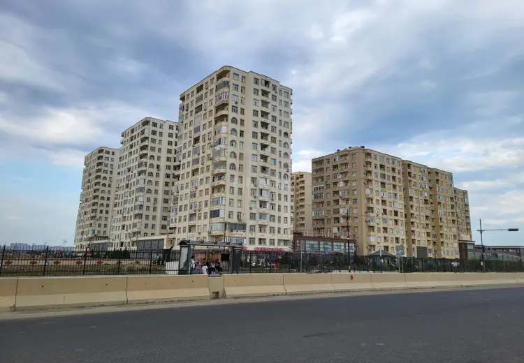 50 m² Obyekt / Ofis Satılır, Qaradağ, Bakı
