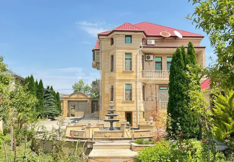 8 otaqlı mənzil , Şamaxı