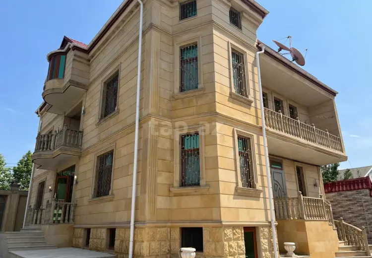 8 otaqlı mənzil , Şamaxı