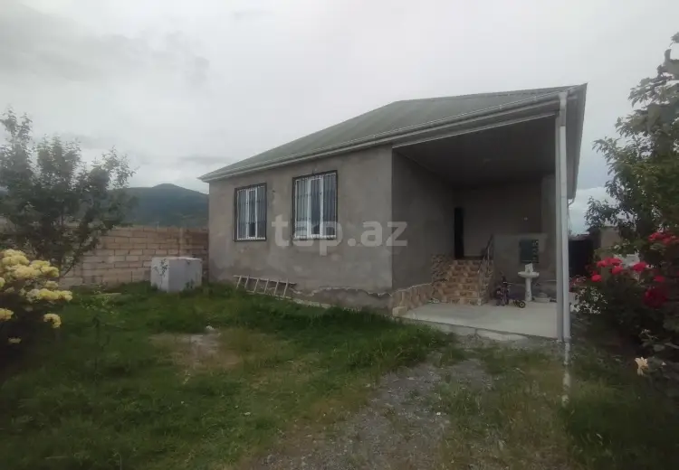 3 otaqlı mənzil , Şəki