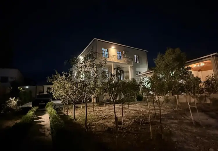 5 otaqlı mənzil , Bakı