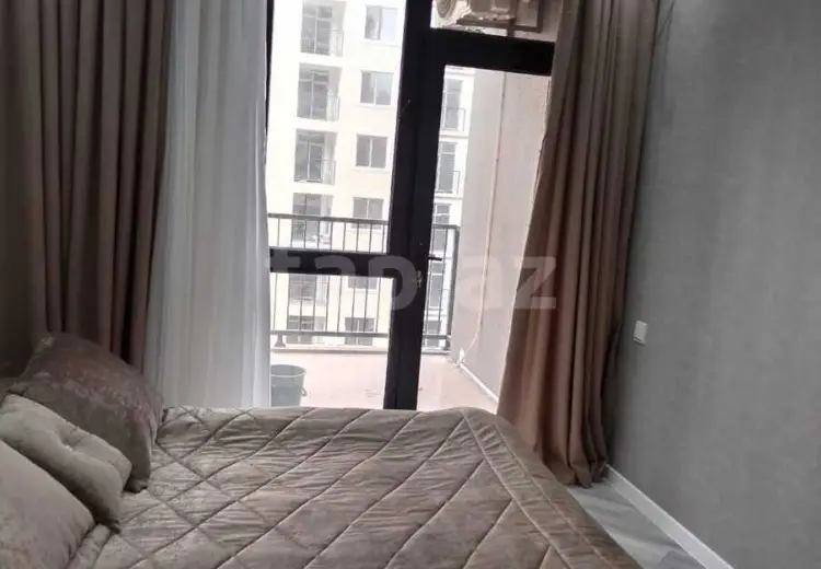 1 000 AZN - 3 otaqlı mənzil Kirayə (aylıq), Bakı