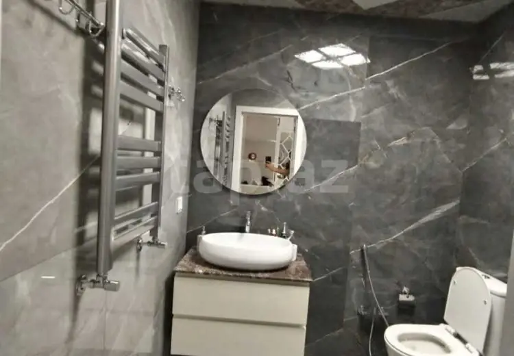 1 000 AZN - 3 otaqlı mənzil Kirayə (aylıq), Bakı