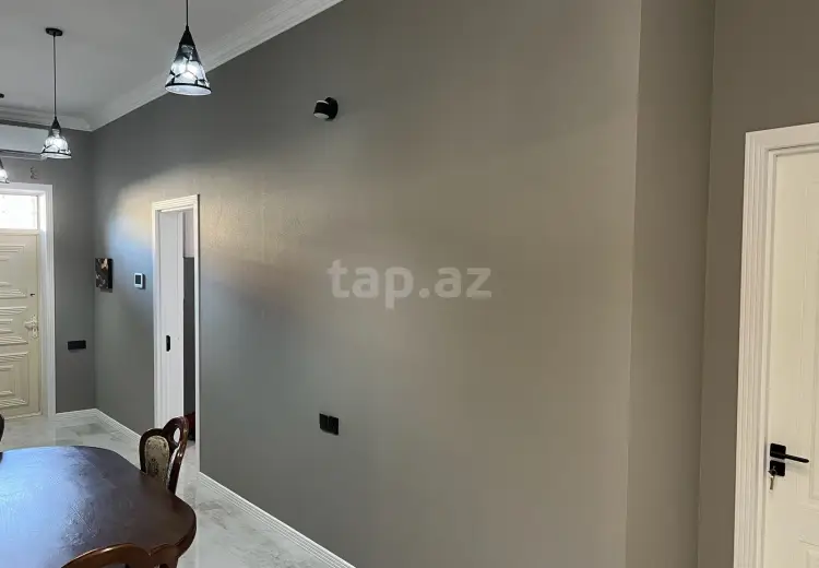 8 otaqlı mənzil , Gəncə
