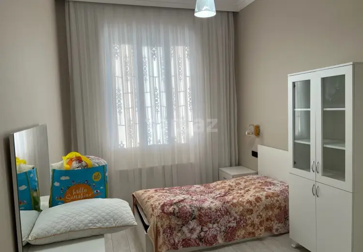 8 otaqlı mənzil , Gəncə