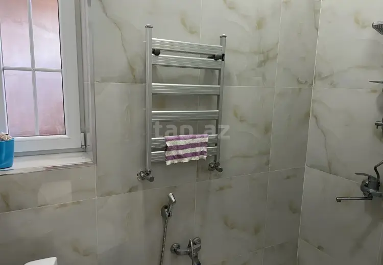 8 otaqlı mənzil , Gəncə