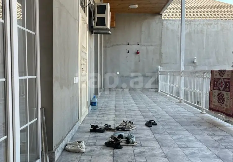 8 otaqlı mənzil , Gəncə