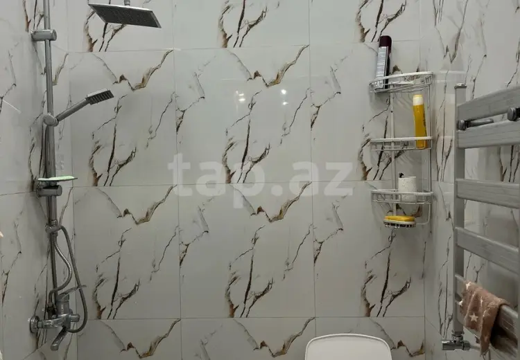 8 otaqlı mənzil , Gəncə
