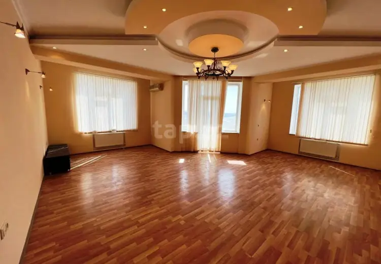 3 otaqlı mənzil , Bakı