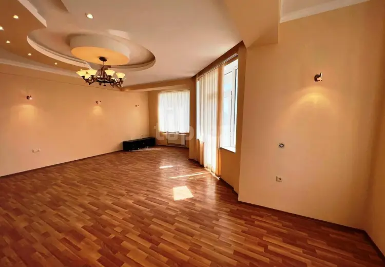 3 otaqlı mənzil , Bakı