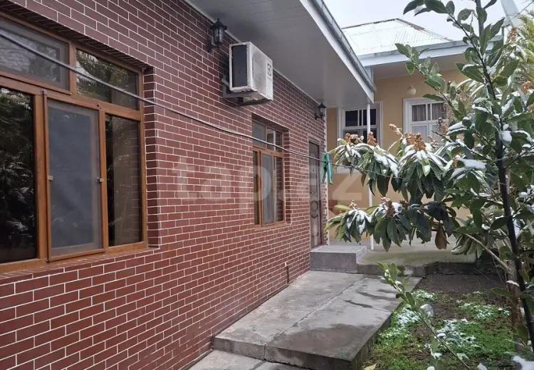 4 otaqlı mənzil , Şəki
