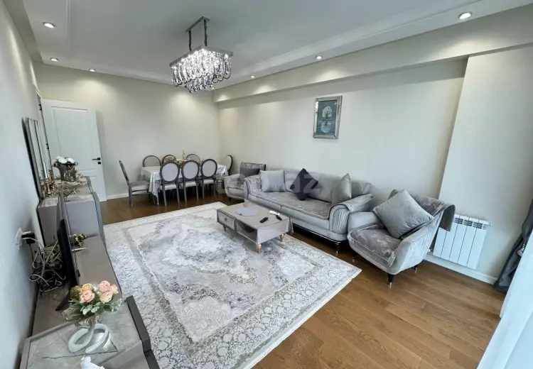 4 otaqlı mənzil , Bakı