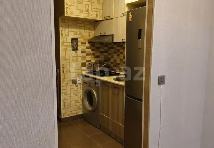 4 otaqlı mənzil , Bakı
