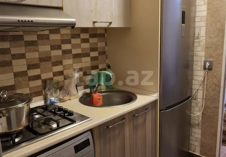4 otaqlı mənzil , Bakı