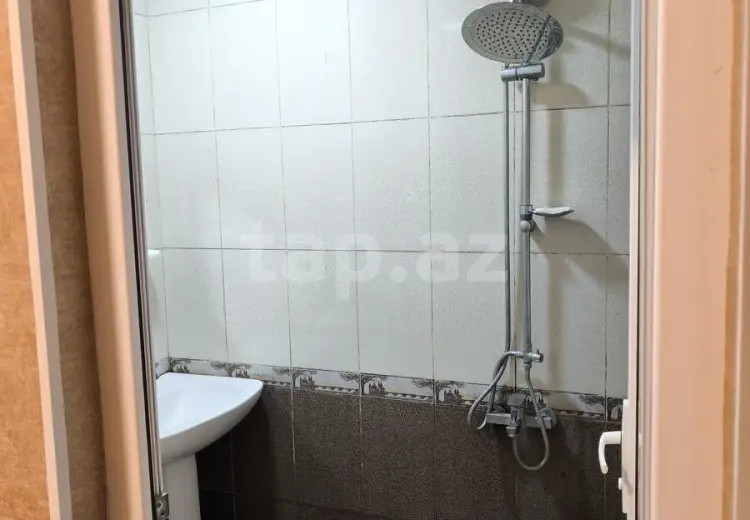 4 otaqlı mənzil , Bakı
