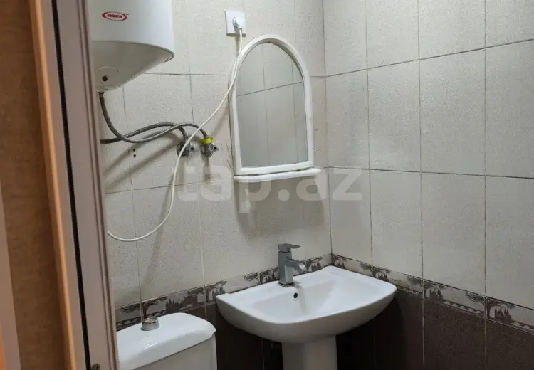4 otaqlı mənzil , Bakı