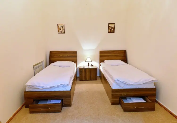 250 m² Obyekt / Ofis Kirayə (aylıq), Səbail, Bakı