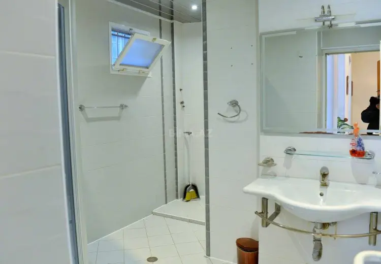 250 m² Obyekt / Ofis Kirayə (aylıq), Səbail, Bakı