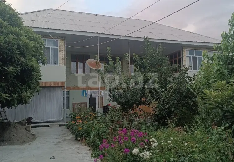 4 otaqlı mənzil , Şəki