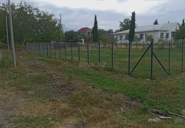 6 sot Torpaq Satılır, Oğuz