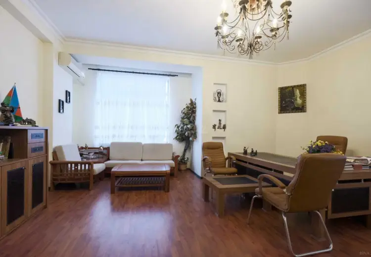 200 m² Obyekt / Ofis Satılır, Yasamal, Bakı