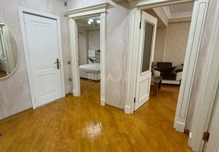 2 otaqlı mənzil Satılır, 8-ci mikrorayon, Binəqədi, Bakı