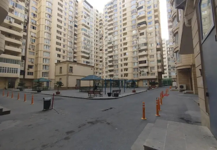 115 m² Obyekt / Ofis Satılır, Yasamal, Bakı