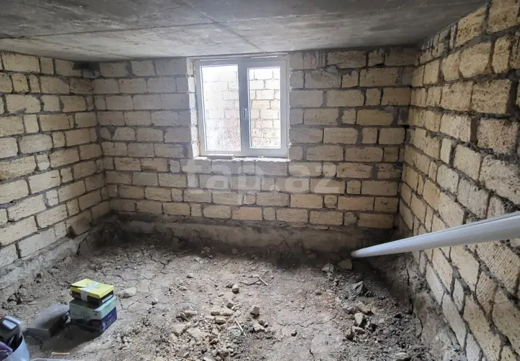 8 otaqlı mənzil , Bakı