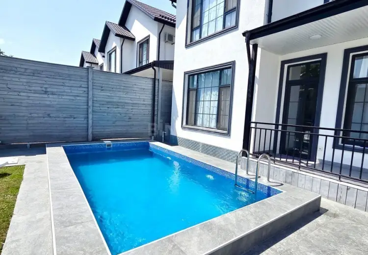 450 m² Obyekt / Ofis Satılır, Quba
