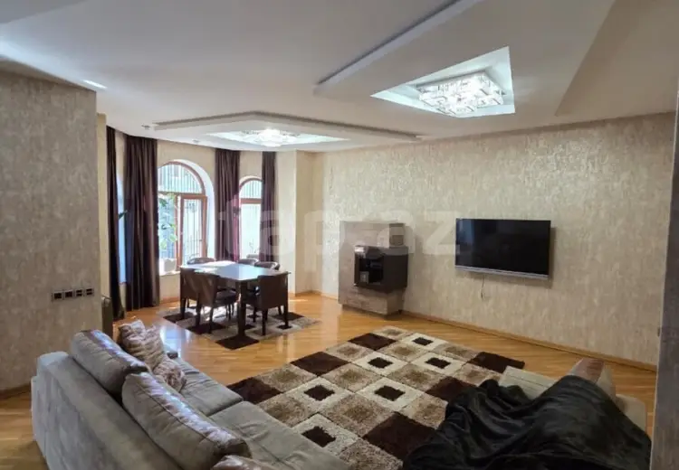 5 otaqlı mənzil , Xırdalan