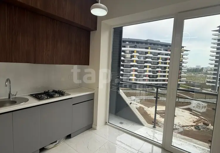 3 otaqlı mənzil , Bakı