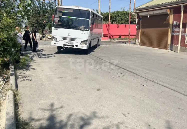 3 otaqlı mənzil , Bakı