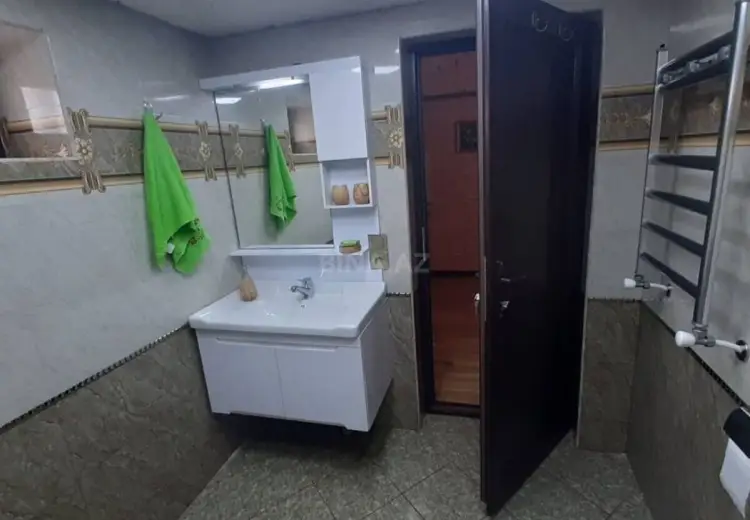 3 otaqlı mənzil Satılır, Quba
