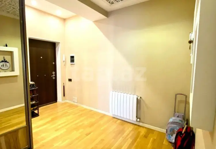 3 otaqlı mənzil , Bakı