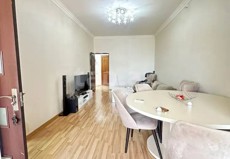 3 otaqlı mənzil , Bakı