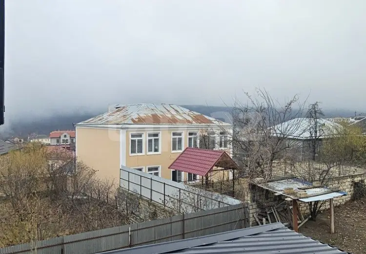 5 otaqlı mənzil , Qusar