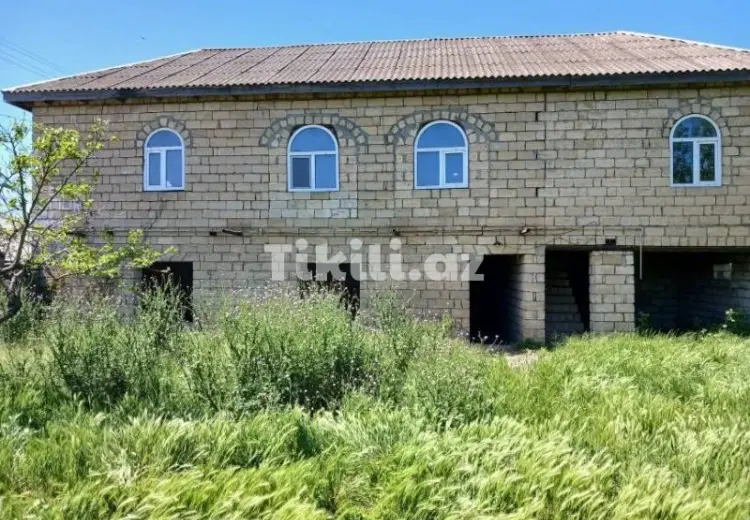 5 otaqlı mənzil Satılır,