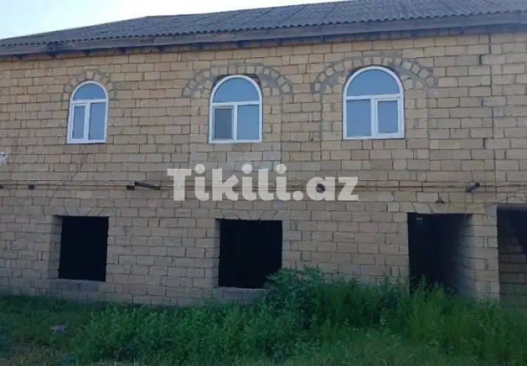 5 otaqlı mənzil Satılır,