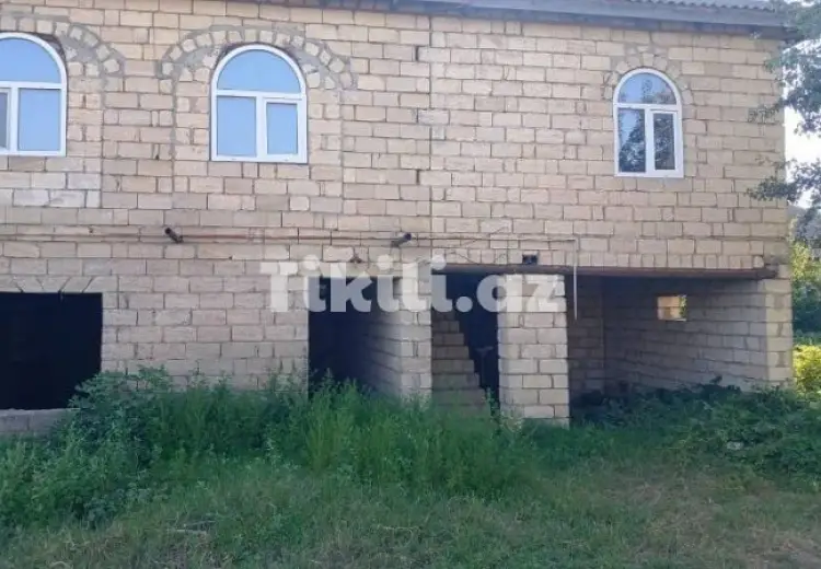 5 otaqlı mənzil Satılır,