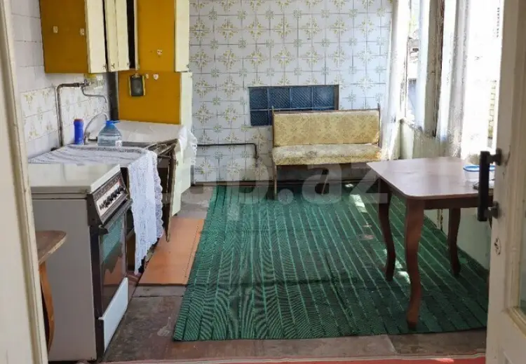 4 otaqlı mənzil , Şəki