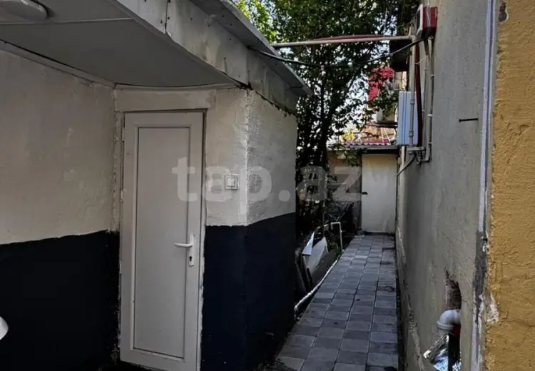 4 otaqlı mənzil , Bakı