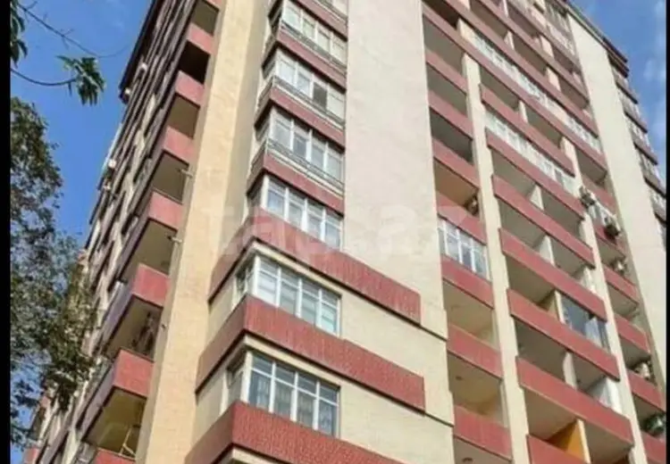 4 otaqlı mənzil , Bakı