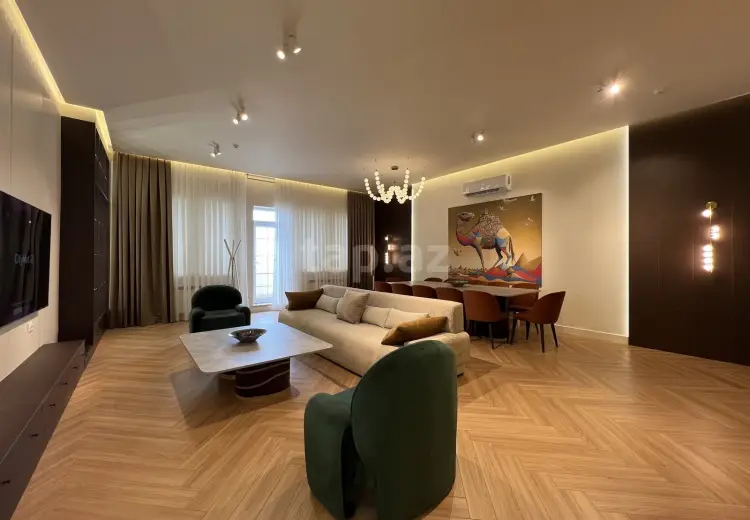 6 otaqlı mənzil , Bakı