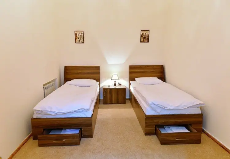 250 m² Obyekt / Ofis Kirayə (aylıq), Səbail, Bakı