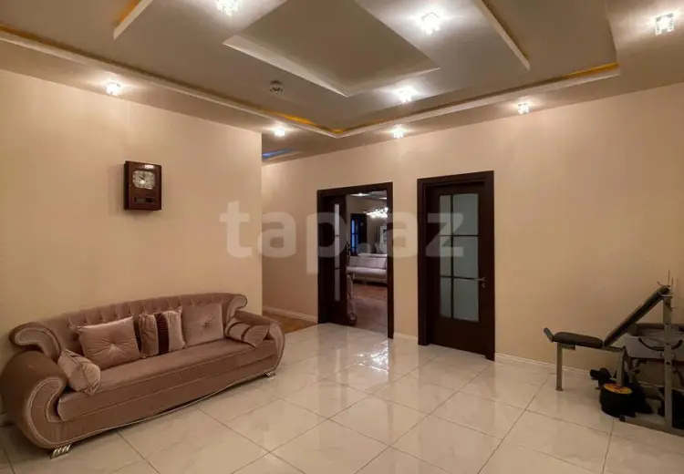 4 otaqlı mənzil , Bakı